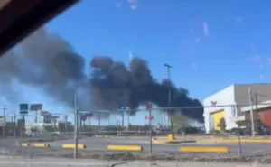 incendio-en-ciudad-juarez-consume-instalacion-de-maquiladora_4f72c12c-a899-4d33-a5a0-b3fa82e17350_medialjnimgndimage=fullsize