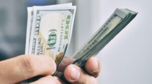 principal_precio-del-dolar-hoy-en-mexico-16-de-junio-1760-pesos-venta