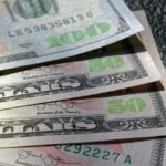 Dólar estable ante el peso en ventanillas este jueves; así cotizó hoy