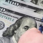 Dólar estable en ventanillas ante el peso este martes; así cotizó hoy