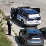Aseguran en Parral camioneta abandonada que contaba con reporte de robo con violencia